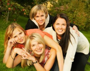 smiling-women-group-wellspring-behavioral-health